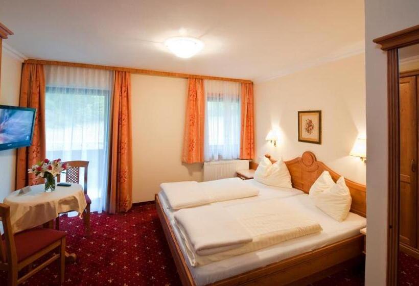 هتل Hammerwirt Forellenhof