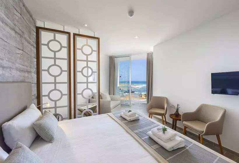 Leonardo Plaza Cypria Maris Beach Hotel & Spa