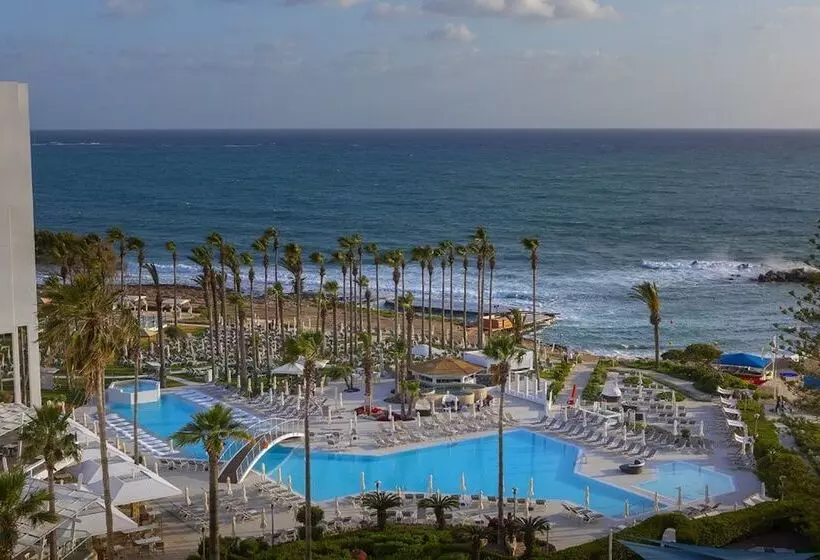 Leonardo Plaza Cypria Maris Beach Hotel & Spa
