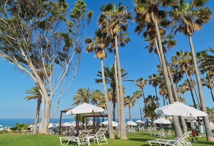 Leonardo Plaza Cypria Maris Beach Hotel & Spa
