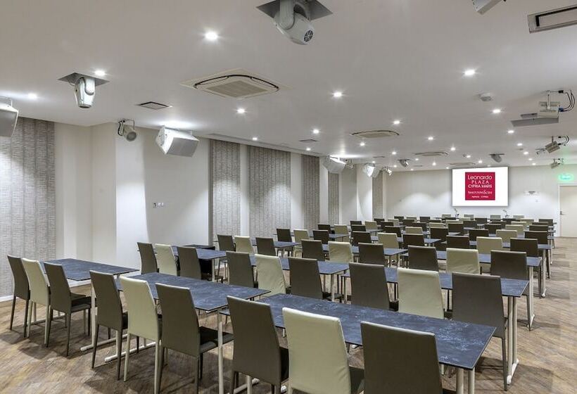 Leonardo Plaza Cypria Maris Beach Hotel & Spa
