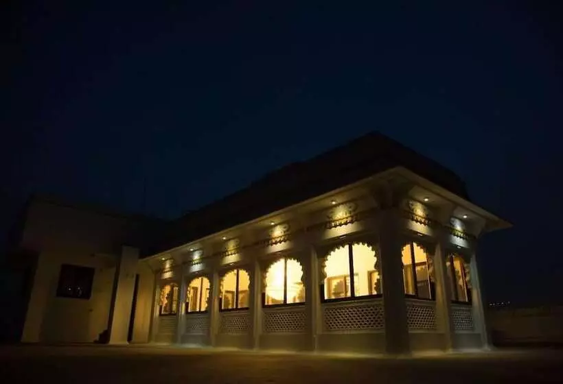 Hotelli Nahargarh Palace