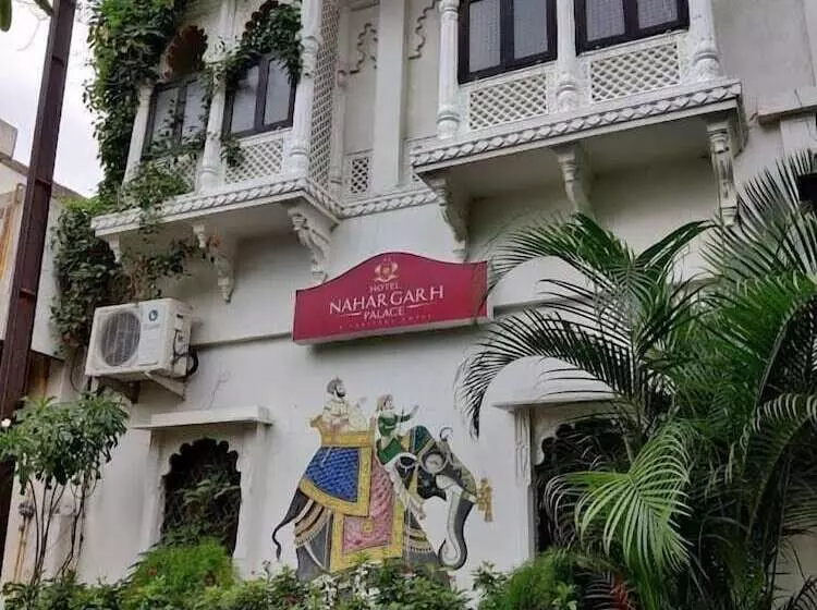 Hotelli Nahargarh Palace