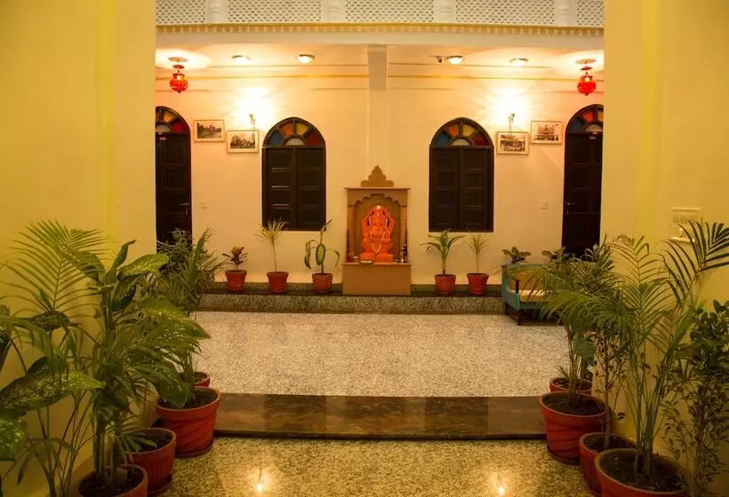 Hotelli Nahargarh Palace