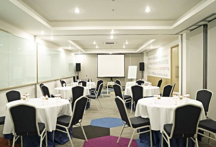 Palm Park Hotel Surabaya