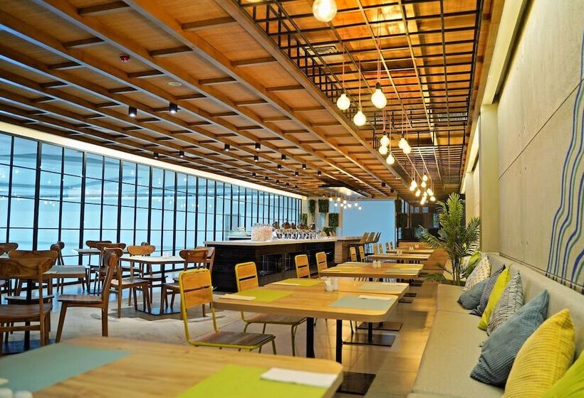 Palm Park Hotel Surabaya