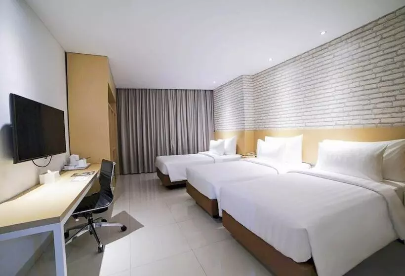 Palm Park Hotel Surabaya
