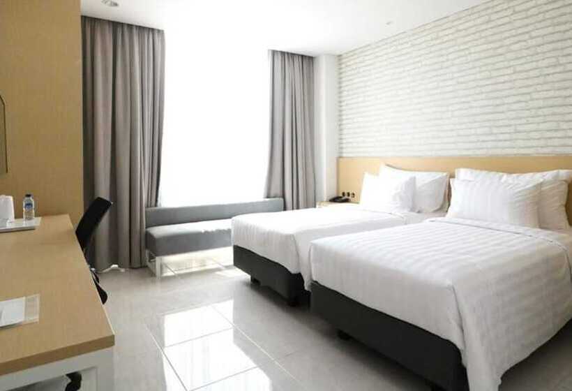 Palm Park Hotel Surabaya