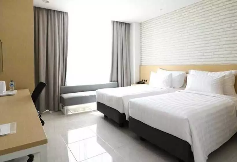 Palm Park Hotel Surabaya