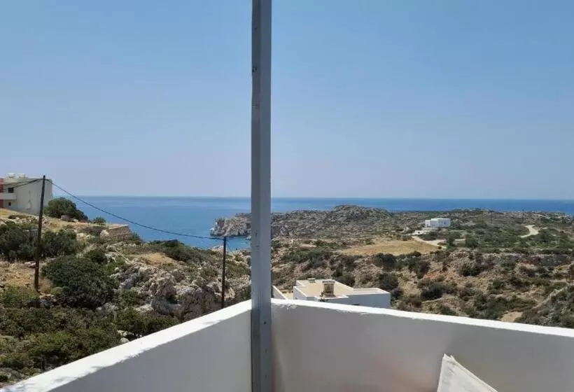 Hotelli Studios Nina