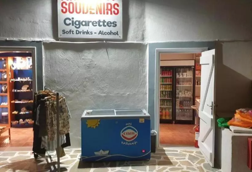 Hotelli Studios Nina