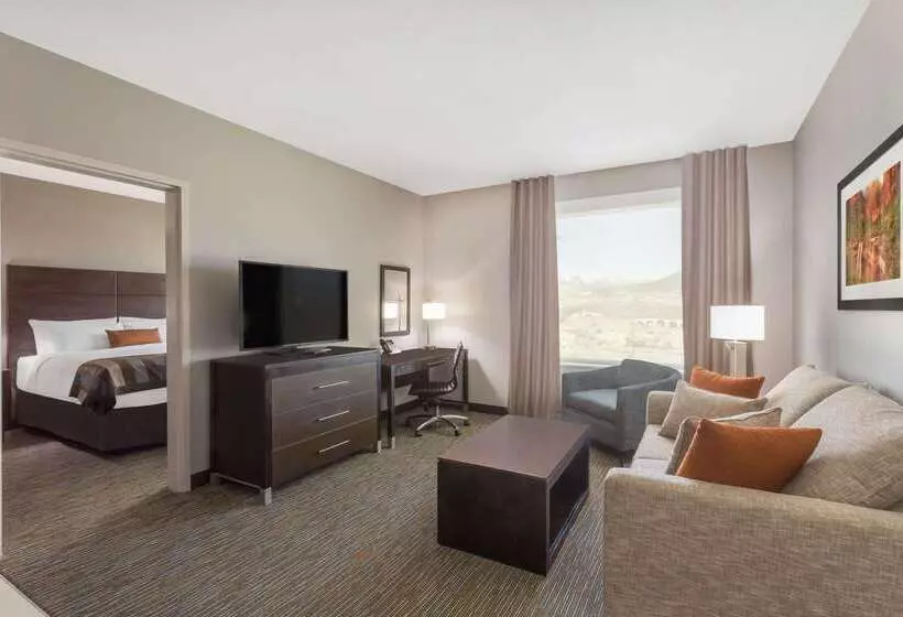 ホテル Wingate By Wyndham Hurricane Zion National Park