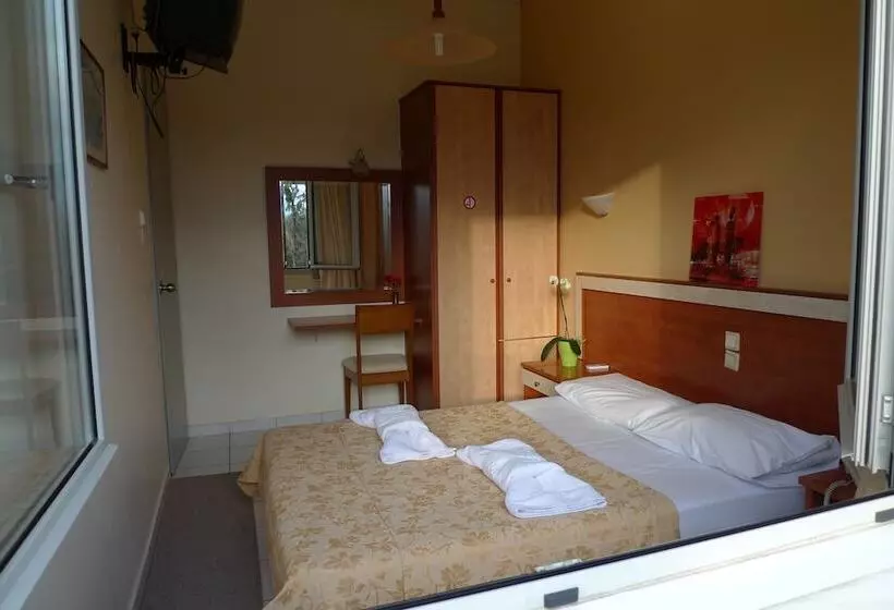 Ikaros Hotel Elliniko