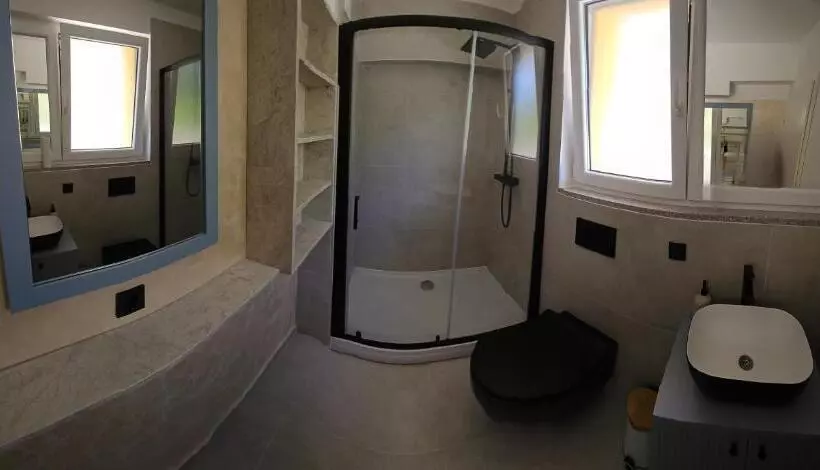 Odmoree Camp & Hostel