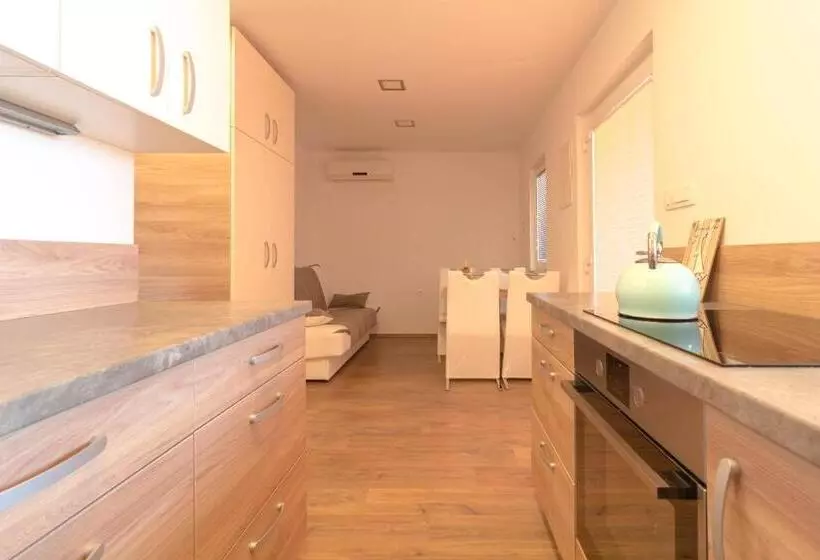 Odmoree Camp & Hostel