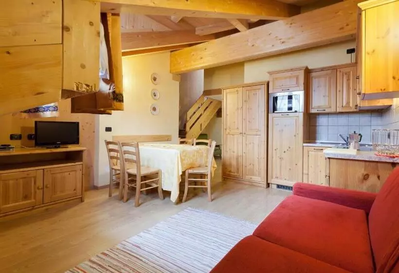 هتل Chalet Stelle Di Neve