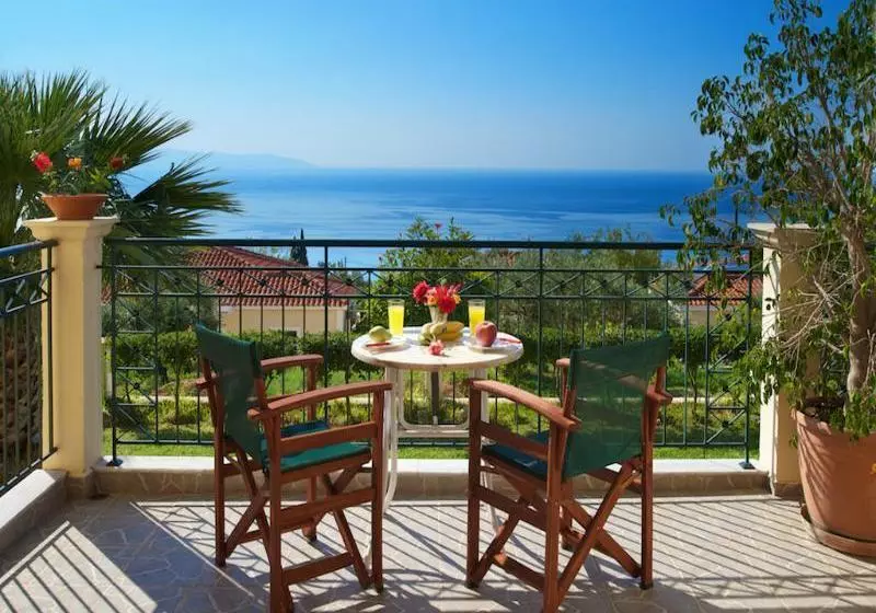 Hotelli Eleftheria Studios