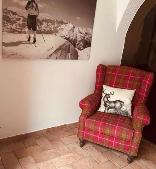 ホテル Ledererwirt