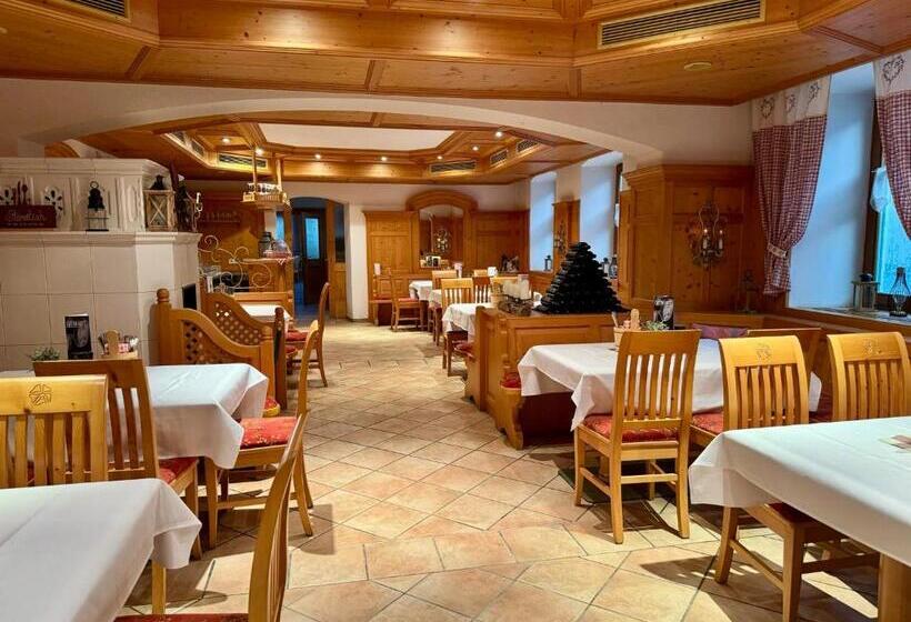 فندق Ledererwirt