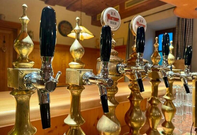 فندق Ledererwirt