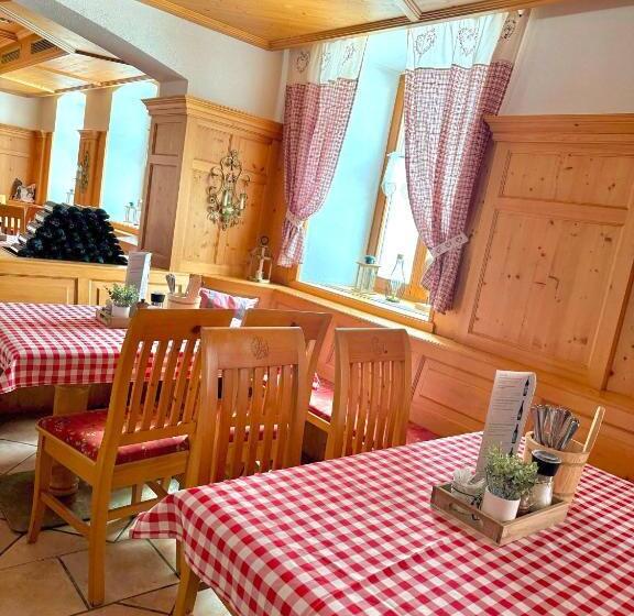 فندق Ledererwirt