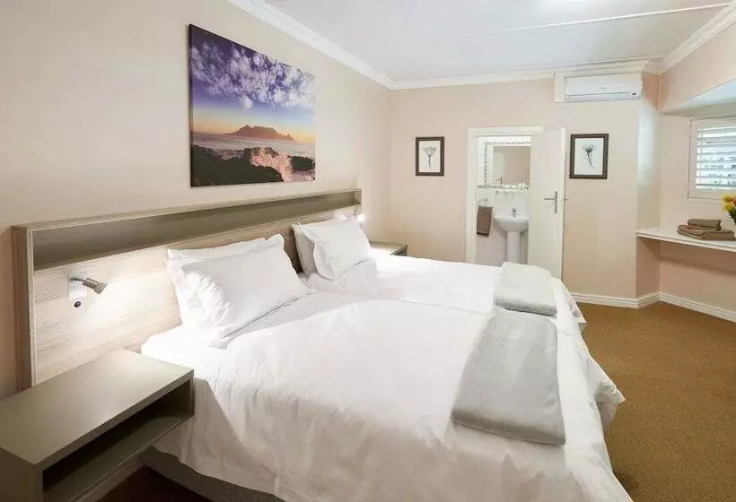 Hotelli Outeniqua Inn