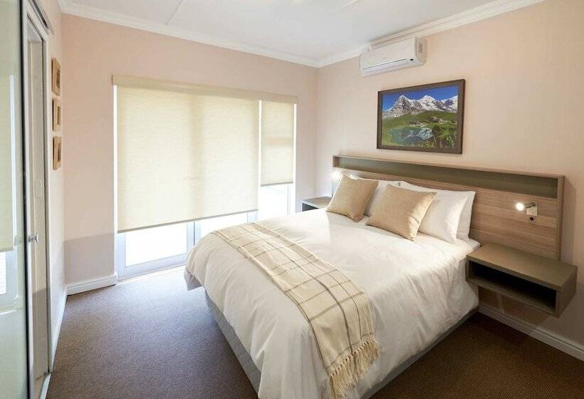 هتل Outeniqua Inn