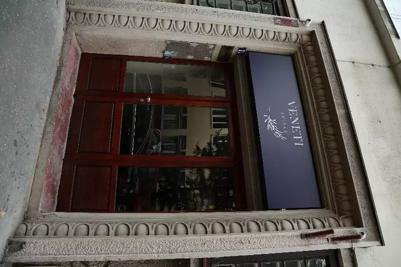 هتل Veneti Suites