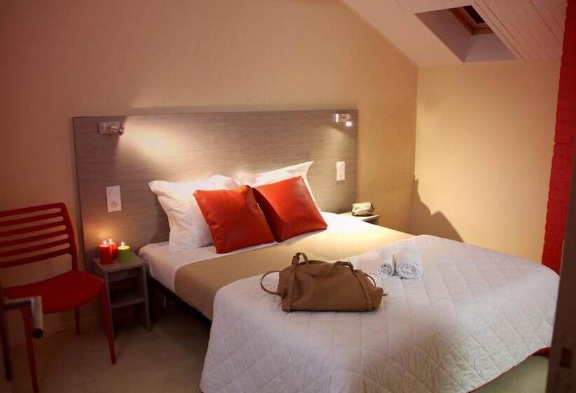 هتل Vvf Collonges La Rouge