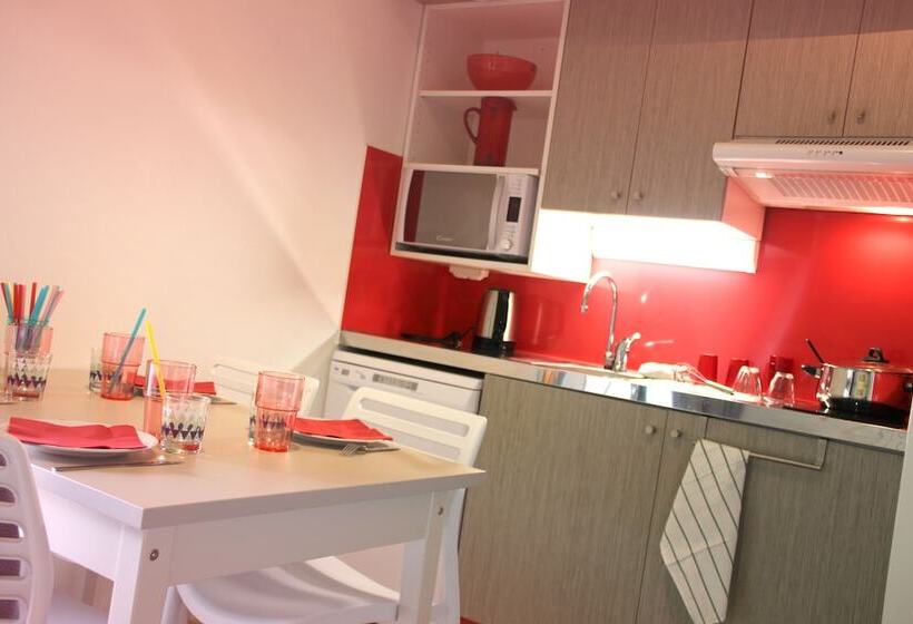 هتل Vvf Collonges La Rouge