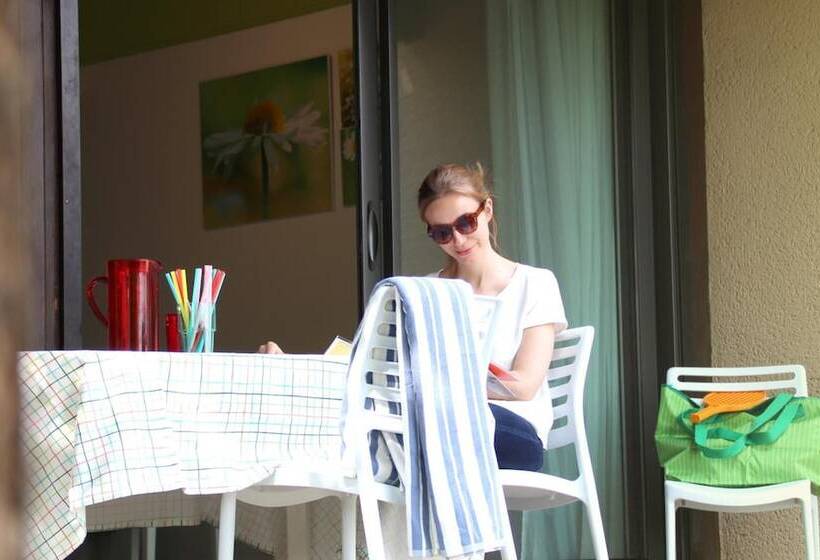 هتل Vvf Collonges La Rouge