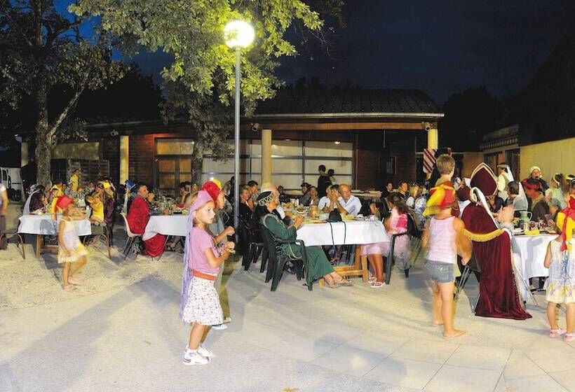 هتل Vvf Collonges La Rouge