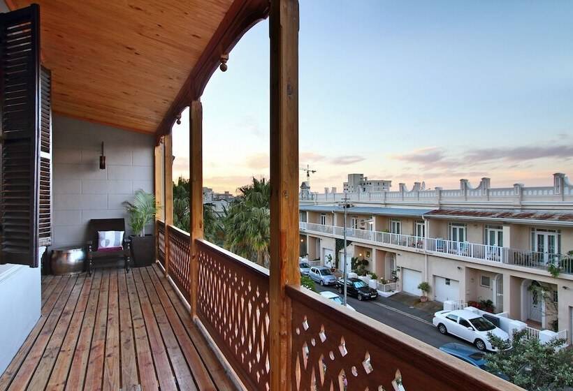 בית מלון כפרי Wilton Manor Solar Energy