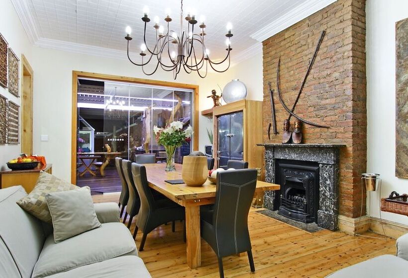 בית מלון כפרי Wilton Manor Solar Energy