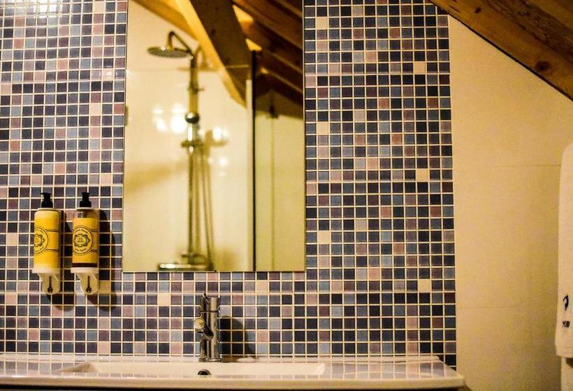 פנסיון Pedregal Apartments