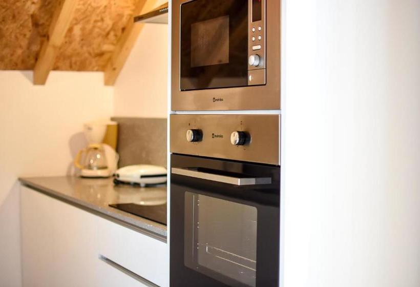 פנסיון Pedregal Apartments