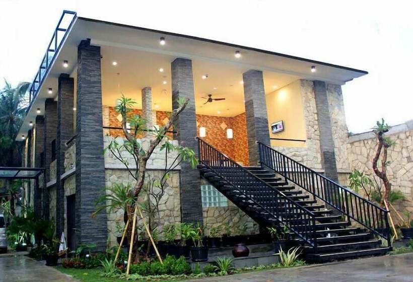 Bali De Anyer Hotel & Restaurant