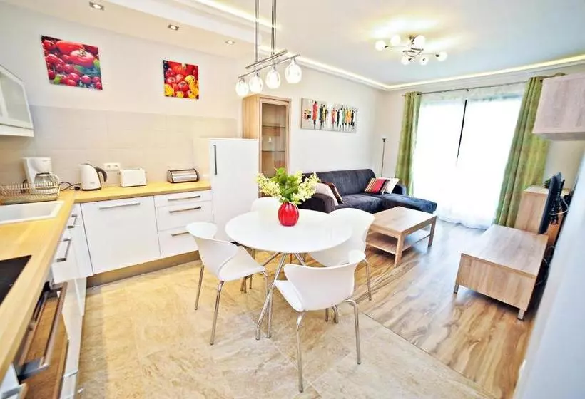 Dom & House - Apartments Sopocka Rezydencja