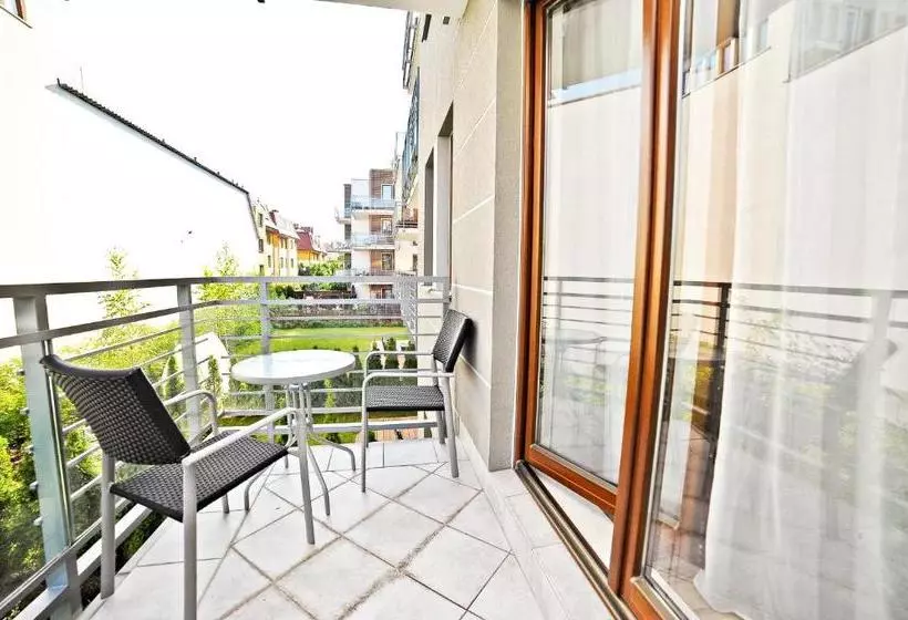 Dom & House - Apartments Sopocka Rezydencja