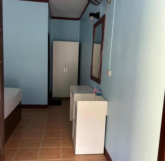 هتل Adam Bungalows