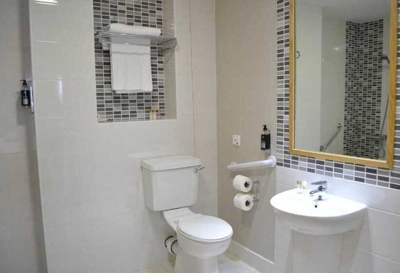 فندق Carrick Plaza Suites & Apartments