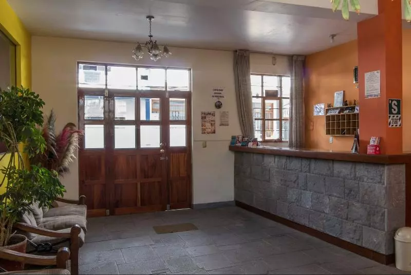 ホテル Hostal Imperial