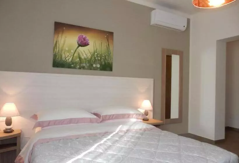 Hotelli La Casa Di Diana