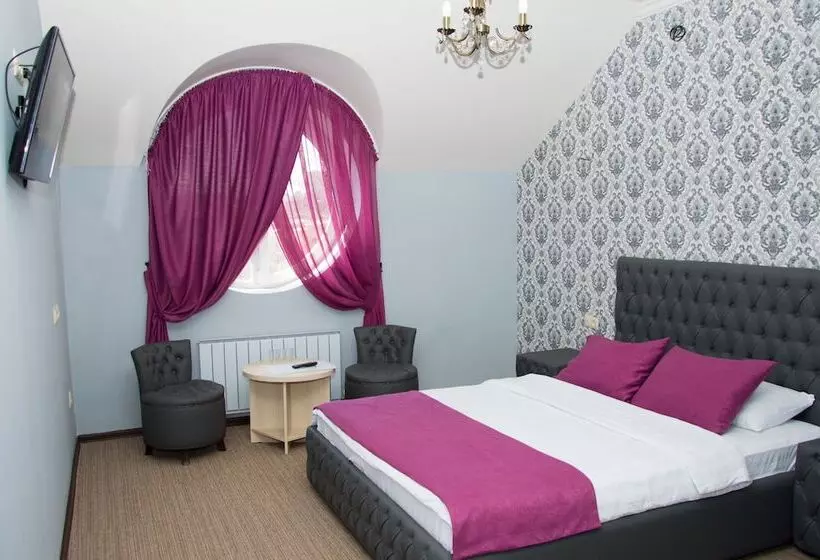 ホテル Marton Osharskaya