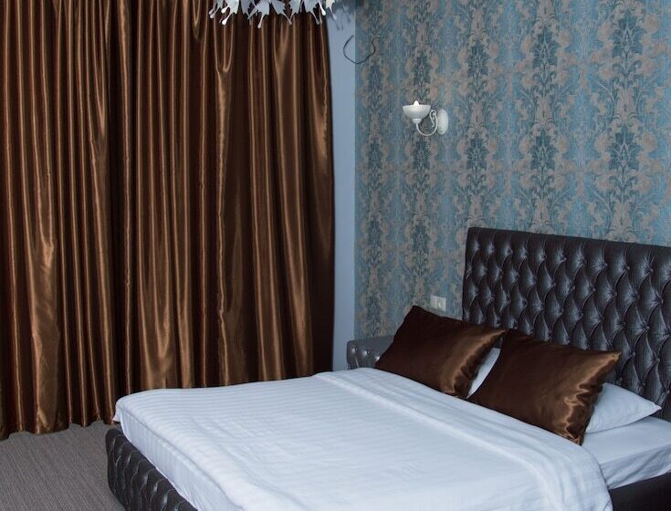 ホテル Marton Osharskaya