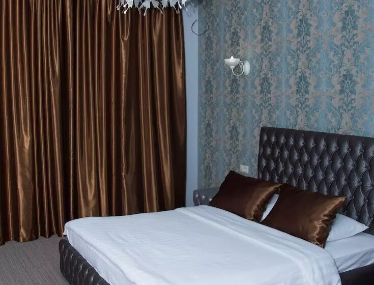 ホテル Marton Osharskaya