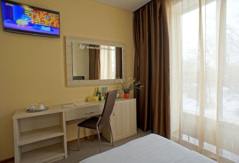 ホテル Marton Osharskaya