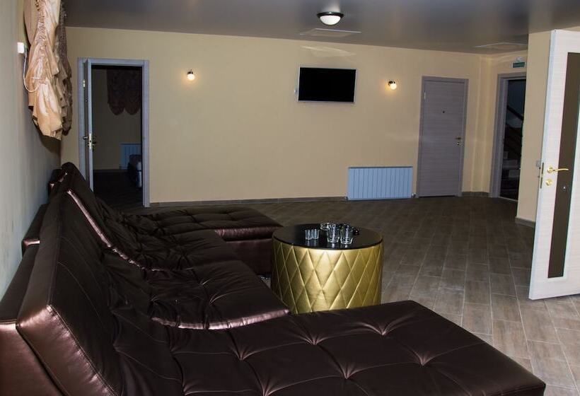 ホテル Marton Osharskaya