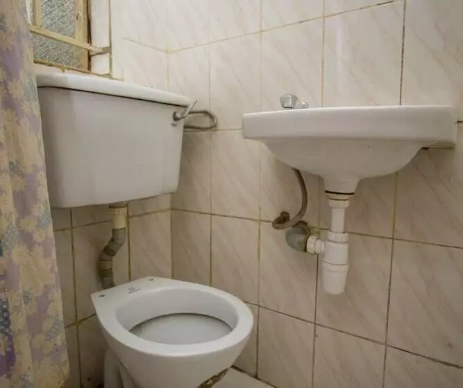 هتل Mukono Resort