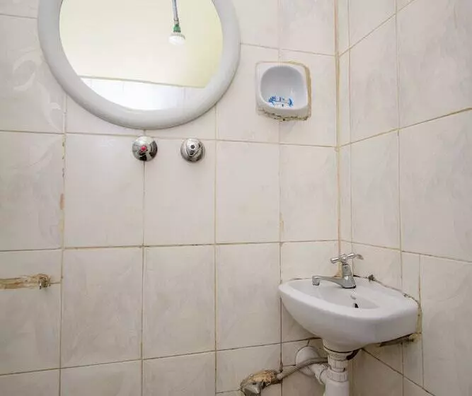 هتل Mukono Resort